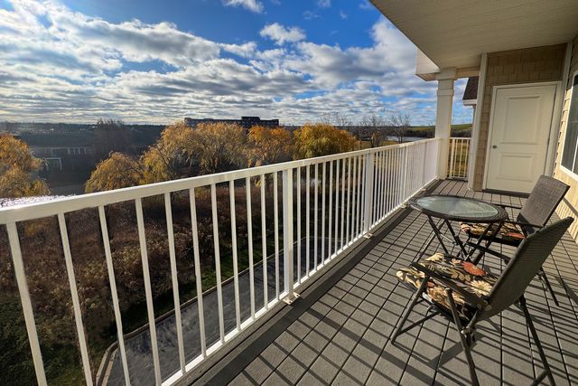 2220 Founders Drive 325, Northbrook, IL 60062