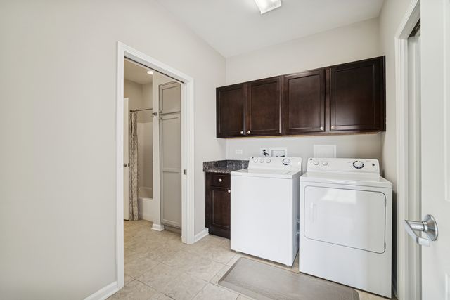 2220 Founders Drive 325, Northbrook, IL 60062