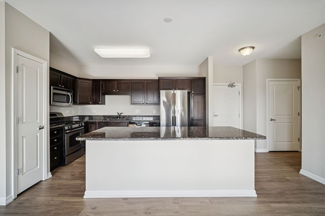 2220 Founders Drive 325, Northbrook, IL 60062