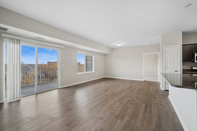 2220 Founders Drive 325, Northbrook, IL 60062