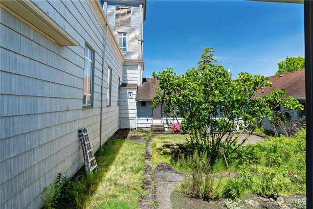 807 W 1st Street, Aberdeen, WA 98520