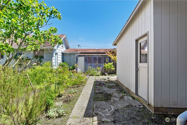 807 W 1st Street, Aberdeen, WA 98520