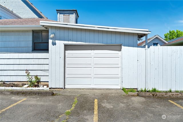 807 W 1st Street, Aberdeen, WA 98520