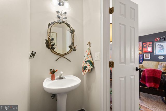 426 STANTON PL, Alexandria, VA 22304