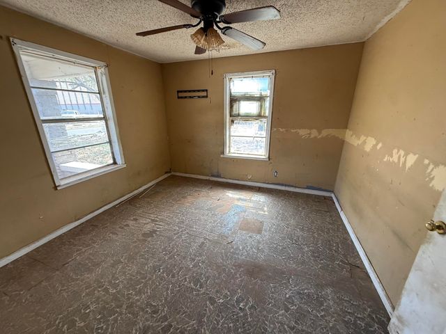 1910 Avenue S, Lubbock, TX 79411