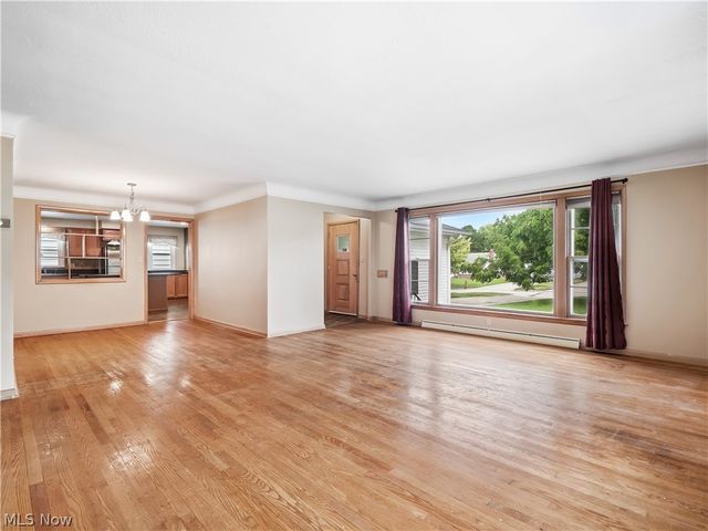 4810 Fairlawn Road, Lyndhurst, OH 44124