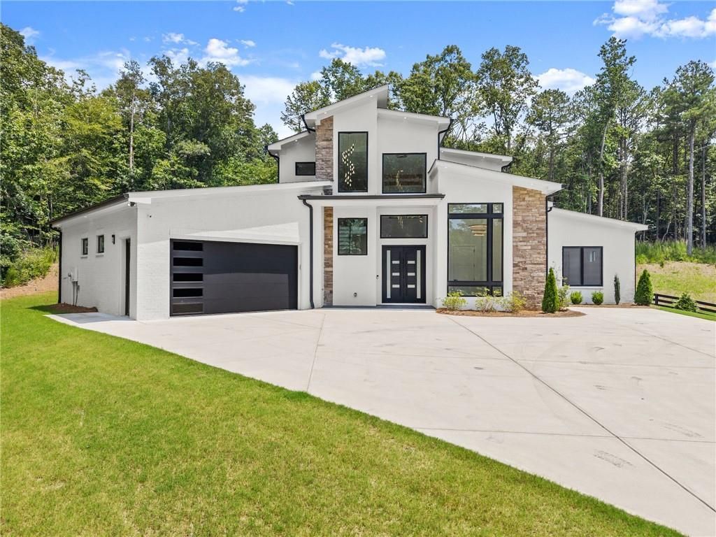 1676 Thomas Drive, Hoschton, GA 30548
