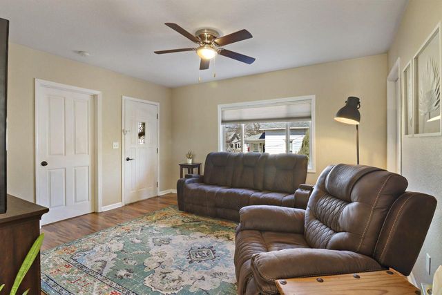 140 Randolph STREET, Burlington, WI 53105