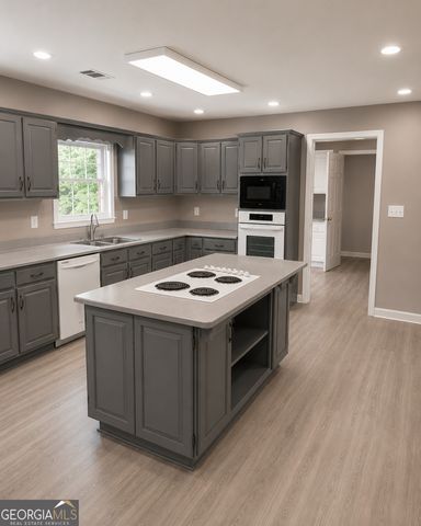 5360 Brooks Lane, Loganville, GA 30052