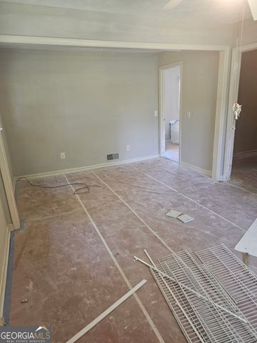 5360 Brooks Lane, Loganville, GA 30052