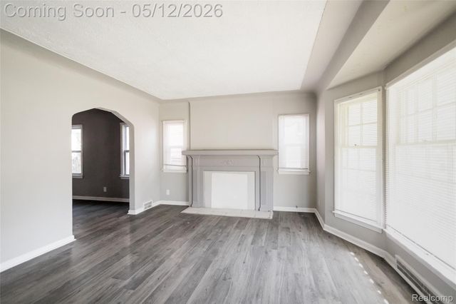 16863 Birwood Street, Detroit, MI 48221