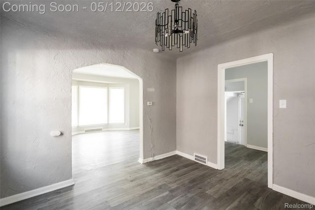 16863 Birwood Street, Detroit, MI 48221
