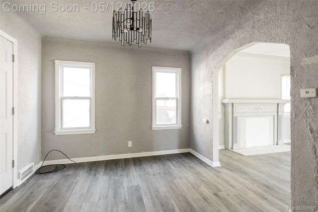 16863 Birwood Street, Detroit, MI 48221