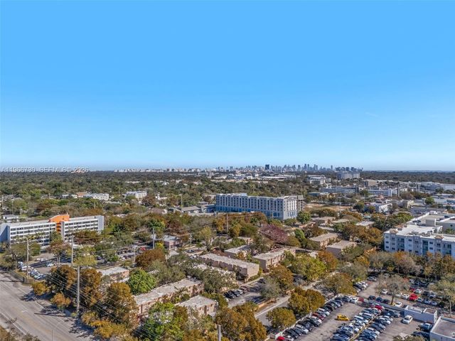 6149 SW 69th St 12, South Miami, FL 33143