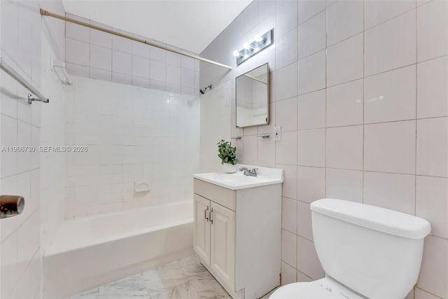 6149 SW 69th St 12, South Miami, FL 33143