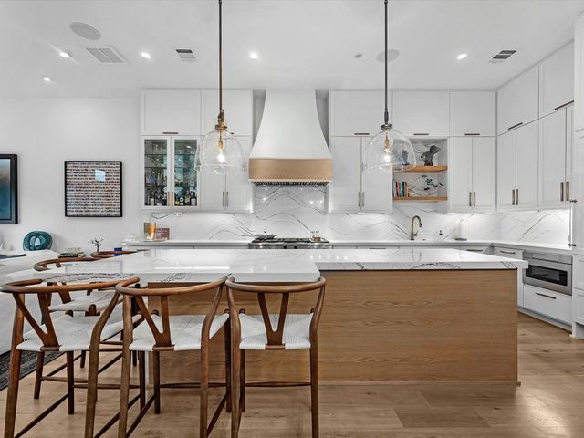 6404 Haskell Street, Houston, TX 77007