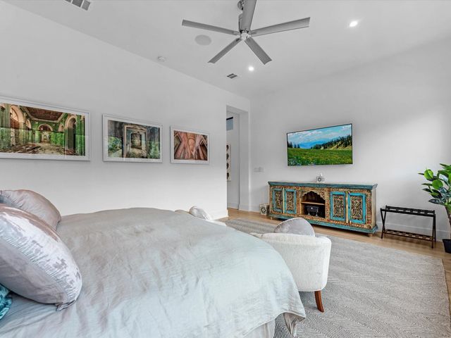 6404 Haskell Street, Houston, TX 77007