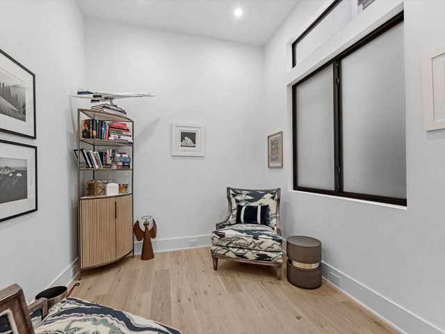 6404 Haskell Street, Houston, TX 77007