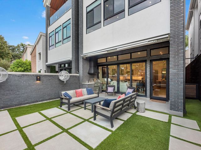 6404 Haskell Street, Houston, TX 77007