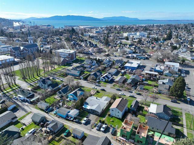 2214 2216 Dean Avenue, Bellingham, WA 98225