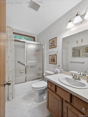9714 Naiad Road, Village Of Clarkston, MI 48348