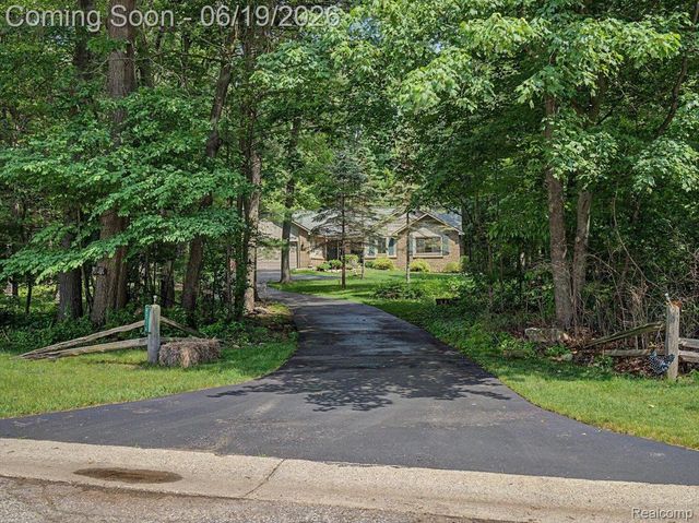 9714 Naiad Road, Village Of Clarkston, MI 48348
