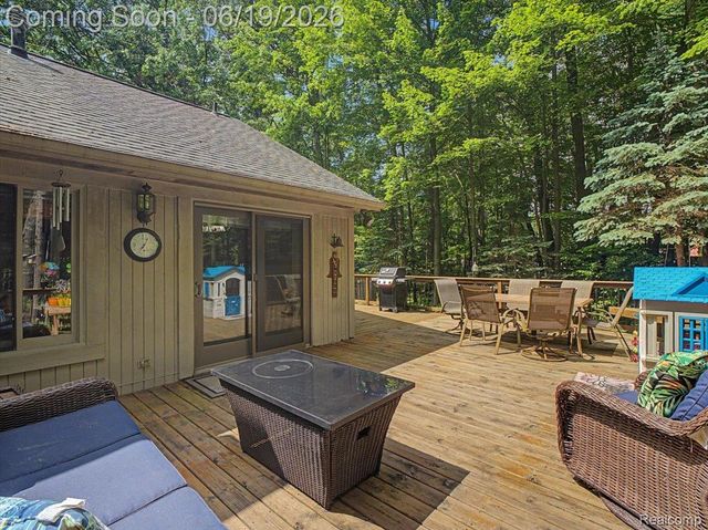 9714 Naiad Road, Village Of Clarkston, MI 48348