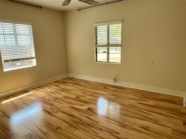 412 W Croslin ST A, Austin, TX 78752