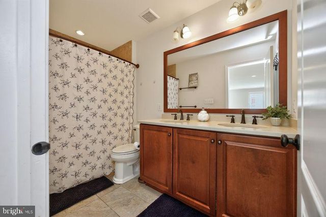 106 IRON HILL WAY, Collegeville, PA 19426