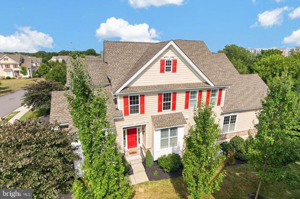 106 IRON HILL WAY, Collegeville, PA 19426