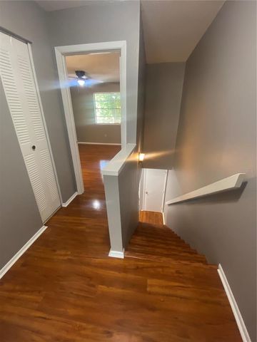 10125 LAKE OAK CIR, Tampa, FL 33624