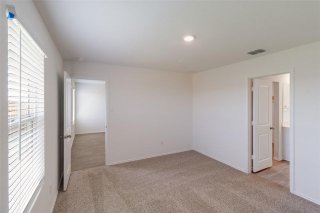 486 Bull Lake CIR, Buda, TX 78610