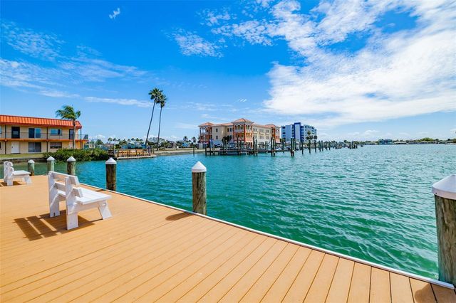 10355 PARADISE BOULEVARD 511, Treasure Island, FL 33706