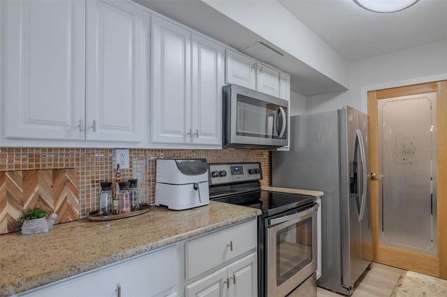 10355 PARADISE BOULEVARD 511, Treasure Island, FL 33706