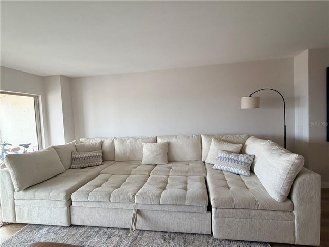10355 PARADISE BOULEVARD 511, Treasure Island, FL 33706