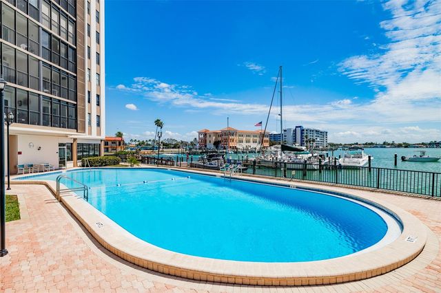 10355 PARADISE BOULEVARD 511, Treasure Island, FL 33706