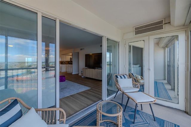 10355 PARADISE BOULEVARD 511, Treasure Island, FL 33706