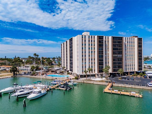 10355 PARADISE BOULEVARD 511, Treasure Island, FL 33706