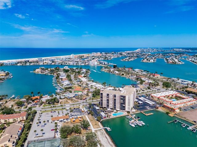 10355 PARADISE BOULEVARD 511, Treasure Island, FL 33706