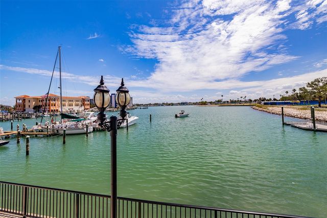 10355 PARADISE BOULEVARD 511, Treasure Island, FL 33706