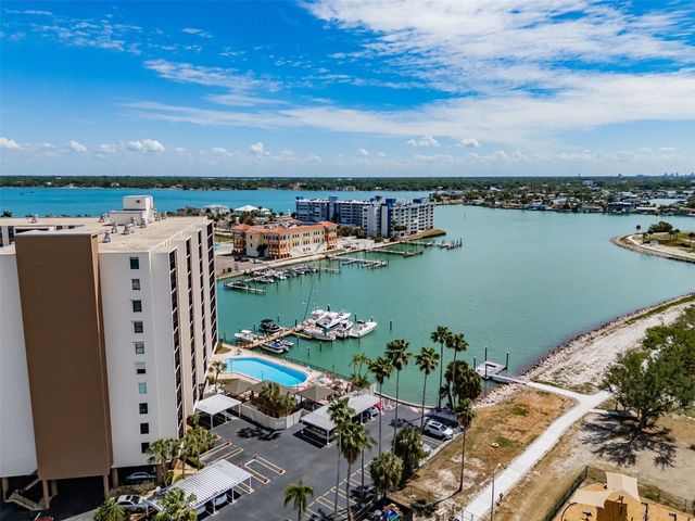 10355 PARADISE BOULEVARD 511, Treasure Island, FL 33706