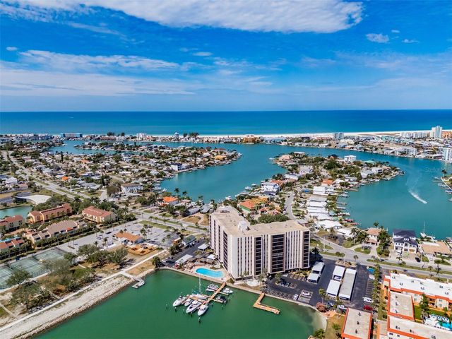 10355 PARADISE BOULEVARD 511, Treasure Island, FL 33706