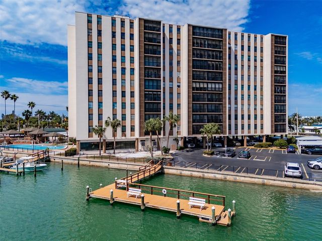 10355 PARADISE BOULEVARD 511, Treasure Island, FL 33706