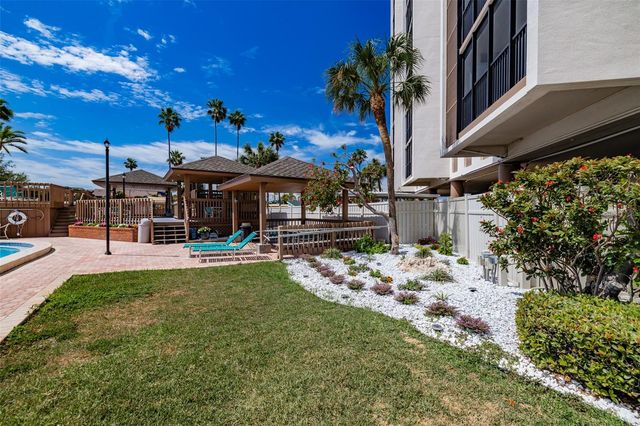 10355 PARADISE BOULEVARD 511, Treasure Island, FL 33706