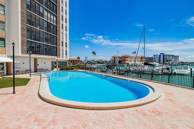 10355 PARADISE BOULEVARD 511, Treasure Island, FL 33706
