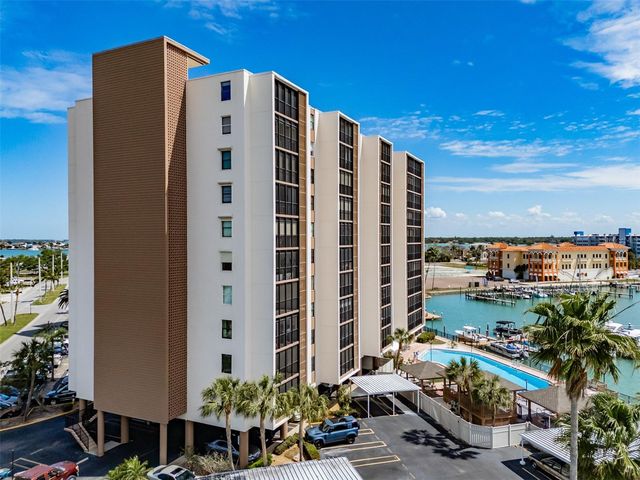 10355 PARADISE BOULEVARD 511, Treasure Island, FL 33706