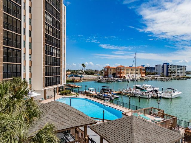 10355 PARADISE BOULEVARD 511, Treasure Island, FL 33706