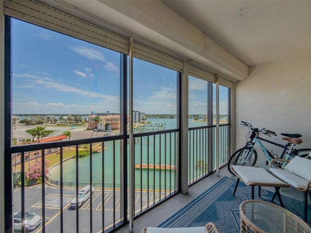10355 PARADISE BOULEVARD 511, Treasure Island, FL 33706