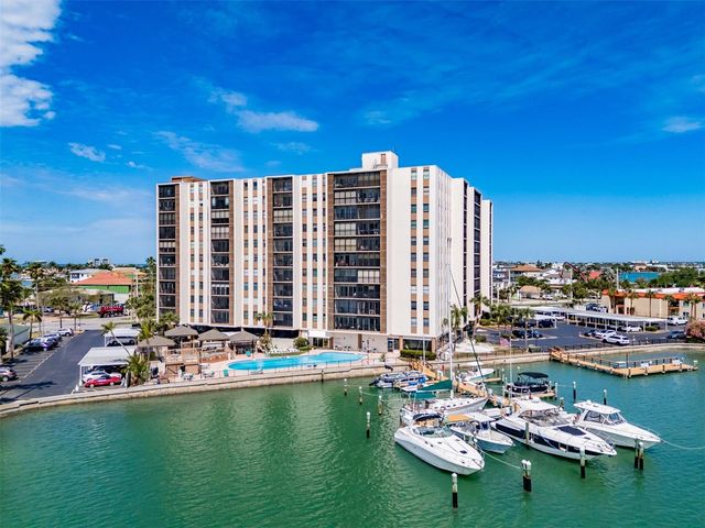 10355 PARADISE BOULEVARD 511, Treasure Island, FL 33706