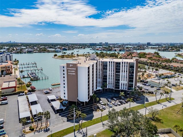 10355 PARADISE BOULEVARD 511, Treasure Island, FL 33706